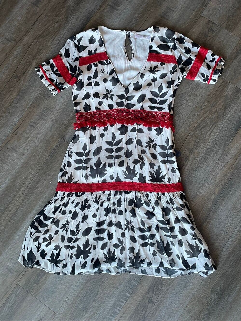 CAROLINA K midi dress crochet tiers White/black floral printed chiffon size smal